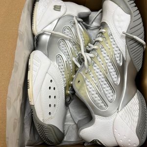 New Wilson tennis shoe